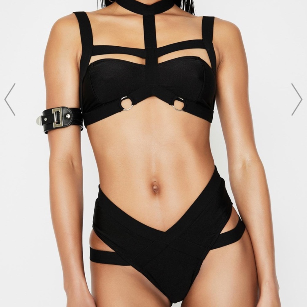 Strappy Bra Set